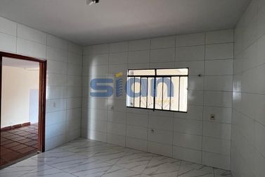 Casa para alugar - 100m&sup2; - 
