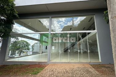 Sal&atilde;o Comercial para alugar - 486m&sup2; - ZONA III