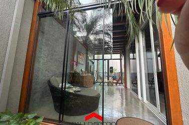 Casa &agrave; venda - 200m&sup2; - Lago Aratimbo