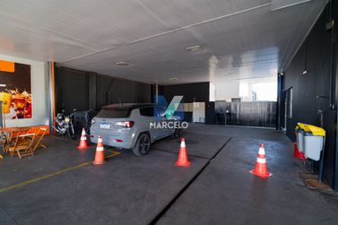 Sal&atilde;o Comercial &agrave; venda - 1470m&sup2; - Zona I