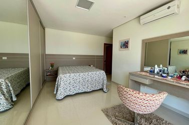 Casa &agrave; venda - 338m&sup2; - ZONA I