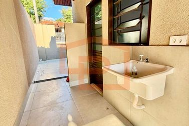 Casa &agrave; venda - 90m&sup2; - Jardim Verde Vale