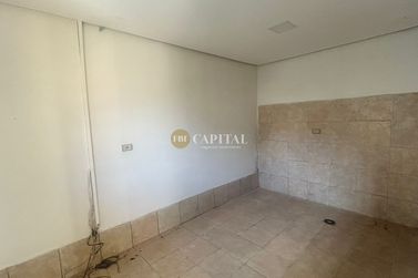 Casa para alugar - 337m&sup2; - Zona I