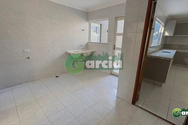 Apartamento para alugar - Zona VI