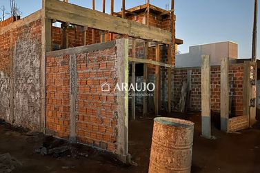 Casa &agrave; venda - 59m&sup2; - Jardim Santiago