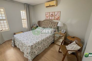 Casa &agrave; venda - 900m&sup2; - Parque Cidade Jardim