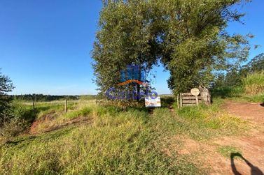 Ch&aacute;cara &agrave; venda - 4m&sup2; - Lovat