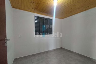 Casa para alugar - Parque Tarum&atilde;