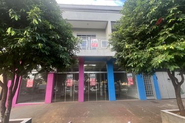 Sal&atilde;o Comercial para alugar - 90m&sup2; - Zona Armazem