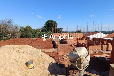 Casa &agrave; venda - 93m&sup2; - Centro