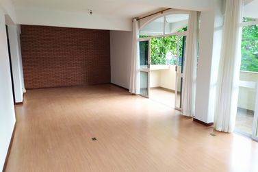 Apartamento &agrave; venda - 234m&sup2; - ZONA I