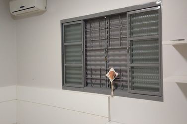 Casa para alugar - 100m&sup2; - Jardim Alphaville