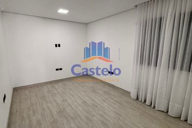 Casa &agrave; venda - 250m&sup2; - JARDIM BELVEDERE