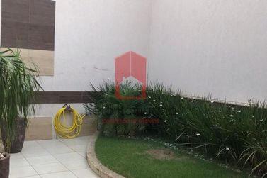 Sobrado &agrave; venda - 276m&sup2; - Zona II