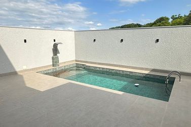 Sobrado &agrave; venda - 250m&sup2; - Condom&iacute;nio Residencial Royal Garden