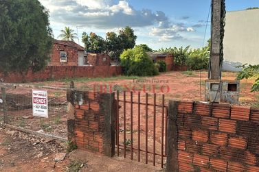 Terreno &agrave; venda - 563m&sup2; - CIDADE DE TAPEJARA