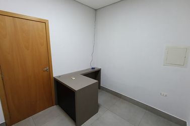 Sala Comercial para alugar - 276m&sup2; - ZONA I