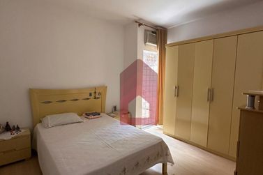 Casa &agrave; venda - 243m&sup2; - Zona V