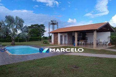 Ch&aacute;cara &agrave; venda - 26m&sup2; - PR 489