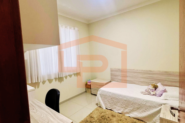 Casa &agrave; venda - 214m&sup2; - Jardim Tamoio