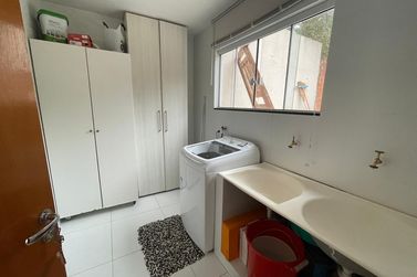 Casa &agrave; venda - 248m&sup2; - ZONA VII