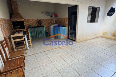 Casa &agrave; venda - 101m&sup2; - JARDIM LOS ANGELES