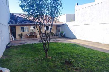 Casa &agrave; venda - 60m&sup2; - Zona V