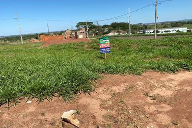 Terreno &agrave; venda - 135m&sup2; - Parque Residencial Bela Casa