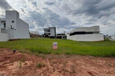Terreno &agrave; venda - 250m&sup2; - Gleba Figueira
