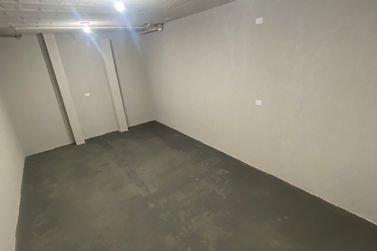 Sal&atilde;o Comercial &agrave; venda - 180m&sup2; - Jardim Trianon