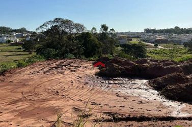 Terreno &agrave; venda - 3816m&sup2; - Parque Industrial