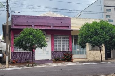 Sala Comercial &agrave; venda - 200m&sup2; - Zona I