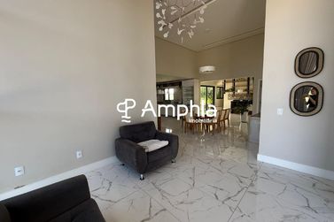 Casa &agrave; venda - 341m&sup2; - FAG