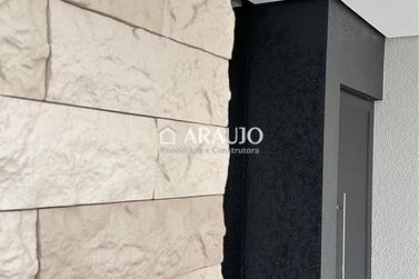 Casa &agrave; venda - 126m&sup2; - Jardim Imigrantes 2