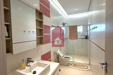 Casa &agrave; venda - 688m&sup2; - Condom&iacute;nio Residencial Soleil