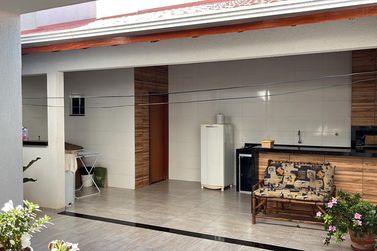 Casa &agrave; venda - 195m&sup2; - Jardim novo Mil&ecirc;nio