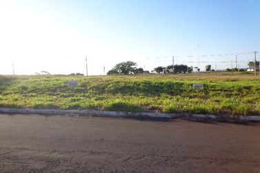 Terreno &agrave; venda - 376m&sup2; - Parque Firenze