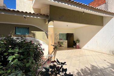 Sobrado &agrave; venda - 184m&sup2; - Zona 1-A