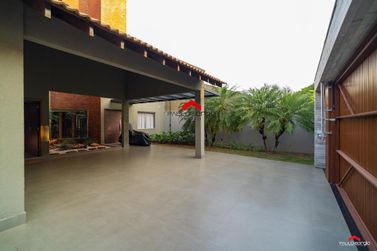 Sobrado &agrave; venda - 305m&sup2; - Zona VII