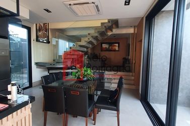 Casa &agrave; venda - 217m&sup2; - PAYSAGE ESSENZA CONDOM&Iacute;NIO