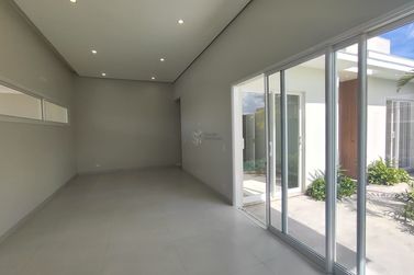 Casa &agrave; venda - 220m&sup2; - Parque Residencial Metropolitano