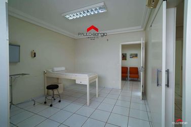 Sala Comercial &agrave; venda - 525m&sup2; - Zona I