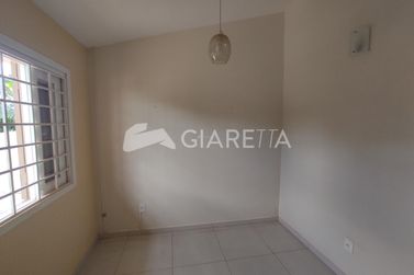 Casa &agrave; venda - 122m&sup2; - CENTRO