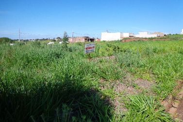 Terreno &agrave; venda - 220m&sup2; - Parque Metropolitano