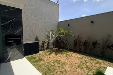 Casa &agrave; venda - 110m&sup2; - Jardim Cima