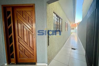 Casa &agrave; venda - 245m&sup2; - Zona II