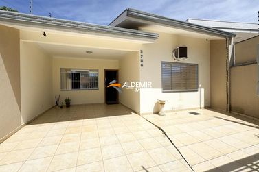 Casa &agrave; venda - 130m&sup2; - Jardim Villa Romana