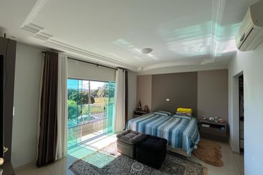 Sobrado &agrave; venda - 420m&sup2; - Jd Suzuki