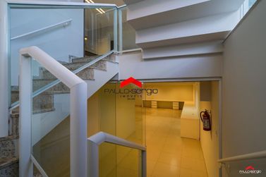 Sala Comercial &agrave; venda - 241m&sup2; - Zona I
