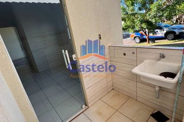 Casa para alugar - 62m&sup2; - ZONA VI
